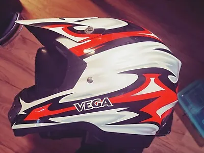 Vega Viper Motocross Offroad Dirt Bike Skull Helmet ECE R 22.05 1500g+50 • $45.95