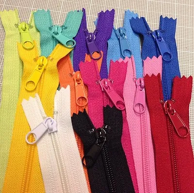 WHOLESALE LOT OF 12 LONG PULL HANDBAG ZIPPERS 14  Bright Colors #4 (5.1mm) Nylon • $13.25