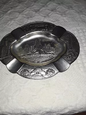 Vintage New Metal  Ashtray  5  Oval  Souvenir Of Chicago Embossed EC • $25