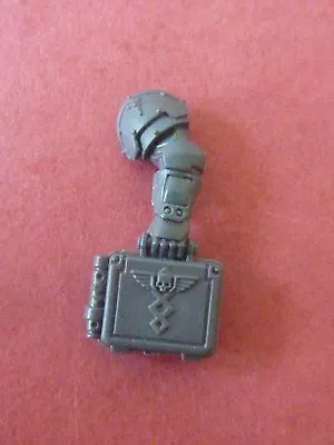 Militarum TEMPESTUS SCIONS LEFT HAND MEDIC ARM & CASE - Imperial Guard 40K  • £1.75