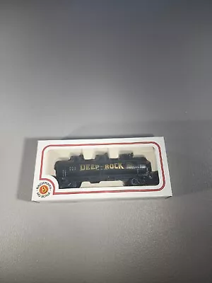 HO Scale Bachmann Deep Rock  Black 40’ Three Dome Tank Car 76902 Train DRX 267 • $14.99