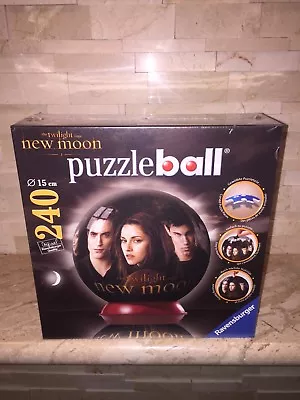 The Twilight Saga New Moon Ravensburger 240 Piece Jigsaw Puzzle Ball • $8.99