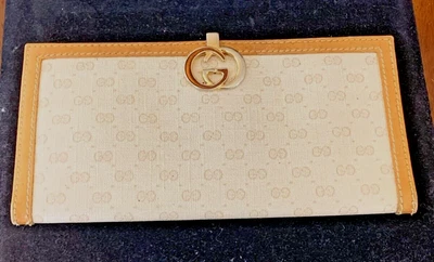 $16 • Buy Vintage Gucci Logo Clutch Tan Leather Monogram Wallet
