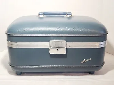 Vintage REVERE Train Hard Case Luggage Vanity Blue Tray No Key Or Mirror  • $32.95