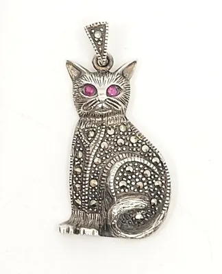 Vintage Sterling 925 Silver Ruby Eyed Marcasite Sitting Cat Pendant 5.9g • $32.50