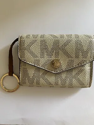 Michael Kors • $65