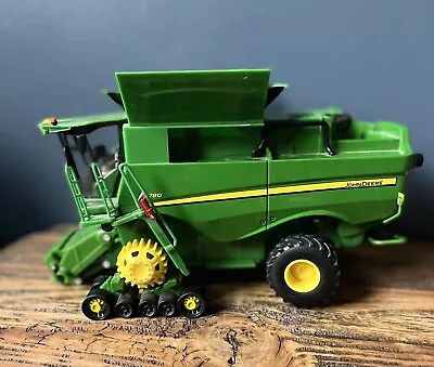 Rare Toy 1/16 John Deere Combine S780 TOMY CS70358 • $15