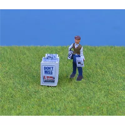 OO Gauge Figures / People - Newspaper Seller & Stand 1:76 Scale P&D Marsh PDZ42 • £9.85