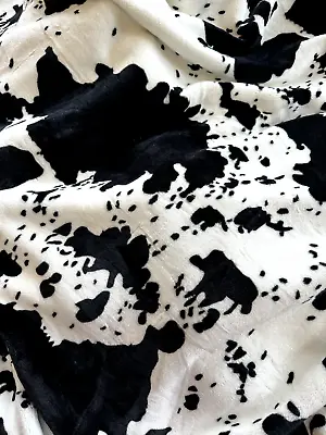 Black & White Cow Print King Size Super Soft Blanket • £43.36