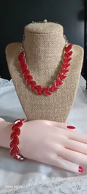 Vnt Lisner Red Lucite Necklace & Bracelet Set • $49.99