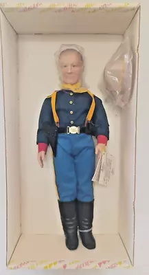 JOHN WAYNE 17  DOLL “GUARDIAN OF THE WEST  1982 EFFENBEE NIB Never Removed • $29.90