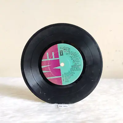 1965 Vintage 45 RPM Hindi Film Himalay Ki God Mein EMI Gramophone Record RE103 • $78.21