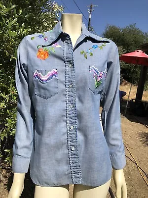 Vintage 1970s Hand Embroidered Wrangler Chambray Button Up Shirt Womens Med • $49.99