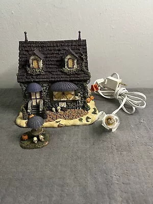 Hawthorne Village The Munsters‘Marilyn’s Cafe’ With Cafe Table & Chairs • $54.99