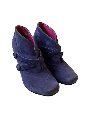 Vintage Hush Puppies Purple Suede Ankle Bootie Heels Size 7.5 EU 38 • $31.94