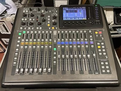 Behringer X32 COMPACT Digital Mixing Console  Mixer Desk With Flightcase • £1100