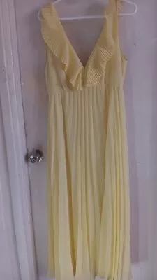 Zara Yellow Ruffles/Pleated/fit And Flare Midi Dress Size US M • $20