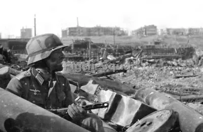 WW2 Picture Photo 1942 German Oberleutnant W Soviet PPSh-41 Gun BW 5310 • $5.95