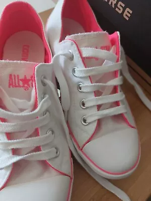  Girl Converse All Star  Trainers Size 3 • £7