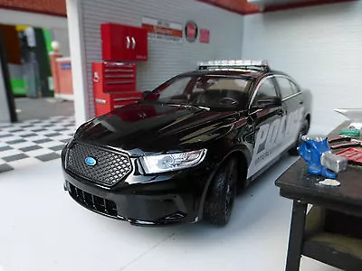 £30.22 • Buy 1:24 Ford Taurus Police Car Interceptor USA Detailed G Scale Model Welly 24045