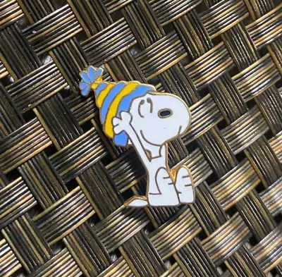 Vintage Charlie Brown Snoopy Wearing A Snow Cap Collectible Enamel Pin Rare • $11.24