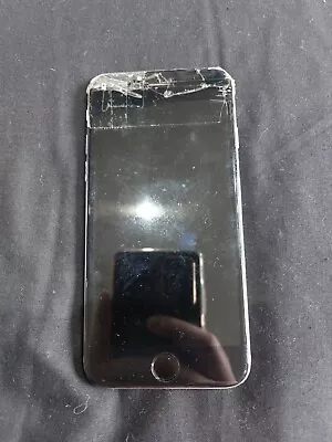 Apple IPhone 6 - Space Grey - Broken And Smashed - Selling For Parts  • £20