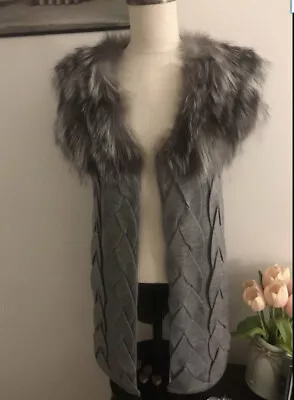 NWOT Beautiful Love Token Cable Knit Vest With Real Fox Fur Gray Size S • $99.99