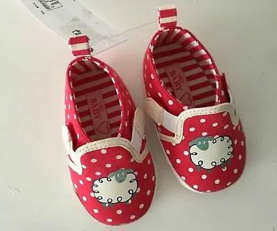 M&S Kids’ Slip-on Pram Shoes ~ 6-12 Months • £3.50