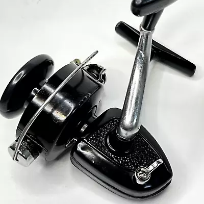 VINTAGE SPORTFISHER   Sport Fisher 2100 SPINNING REEL Works • $11.99