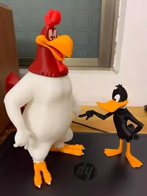 3D Printing Warner Bros. Leyi Tong Daffy Duck And Laiheng Chicken Action Figure • $75.82