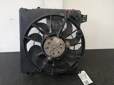 Vauxhall Zafira B Mk2 Rear Of Radiator - Puller Fan 24467444 13241612 2005-2014 • £36