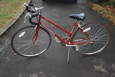 Vintage 1985 Red Schwinn  World  Touring/road Bike Near Mint! • $199
