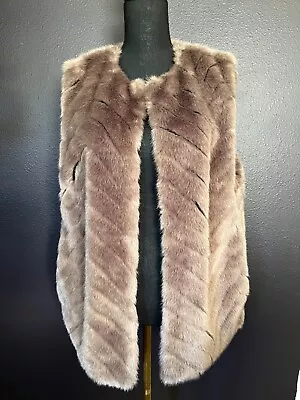 H&M Faux Fur Women's Vest Brown Size 10 Sleeveless Boho Chic • $24.98