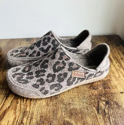 Taos Convertawool Tan Leopard Women’s  Shoes Size 42 (11-12 US) • $69.95