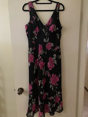 $15 • Buy Ladies Sz 14 GUAVA Midi Dress
