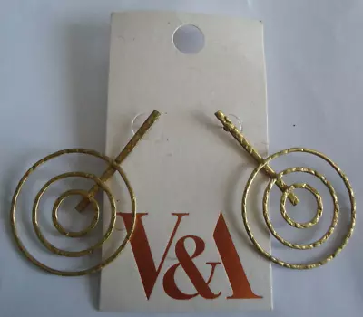 Victoria & Albert Costume Jewellery Earrings Faux Gold • £2.99