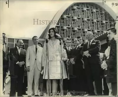 1964 Press Photo Luci Baines Johnson Welcomed At New Orleans Airport. • $15.99