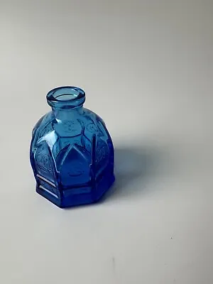 Vintage Wheaton NJ Mini Glass Ink Bottle Blue Carter Cathedral EUC • $15.99
