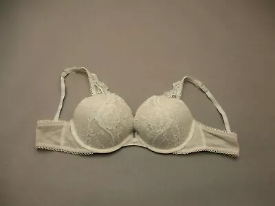 34C Victoria's Secret Womens Beige Padded Underwire Back Closure Push-Up Bra 7C • $8.50