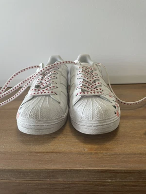 $30 • Buy Adidas Superstar Shoe US 8 Love Heart