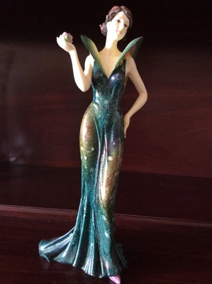 £15 • Buy The Regal Collection Amanda Figurine Lady