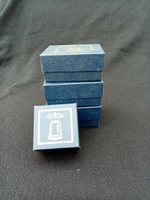 £20 • Buy Collectors Thimbles Set Of 4 Authenticated Certificates Original Boxes