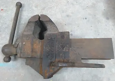 ANTIQUE 1912 CHAS. PARKER Co. MACHINIST VISE No. 104  BENCHTOP 4  JAWS 7-1/2  • $197