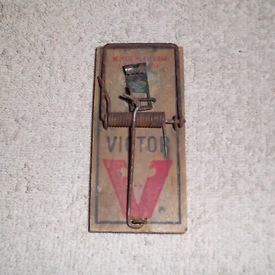VINTAGE 4  X 1-3/4  WOOD  VICTOR MOUSE TRAP 1940's 1950's • $1