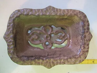 Vintage Cast Iron Soap Dish #18 • $14.99