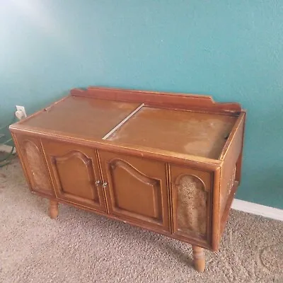 Mid-Century Fisher Stereo Console W/Garrard Turntable • $1000