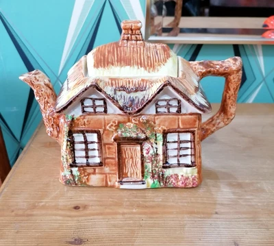 £29.95 • Buy Price Bros Ye Olde Cottage Teapot  Ref 2665