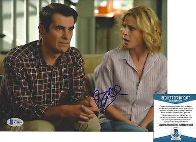 TY BURRELL SIGNED 'MODERN FAMILY' PHIL 8x10 PHOTO C ACTOR BECKETT COA BAS PROOF • $84.99