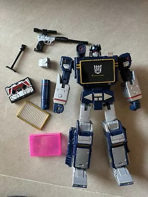 Damaged Takara Tomy Transformers Figure Masterpiece MP13 Soundwave Deformation • $85