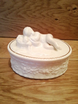 £9.99 • Buy Belleek Sleeping Infant Trinket Box Antique Cherub Irish Art Pottery